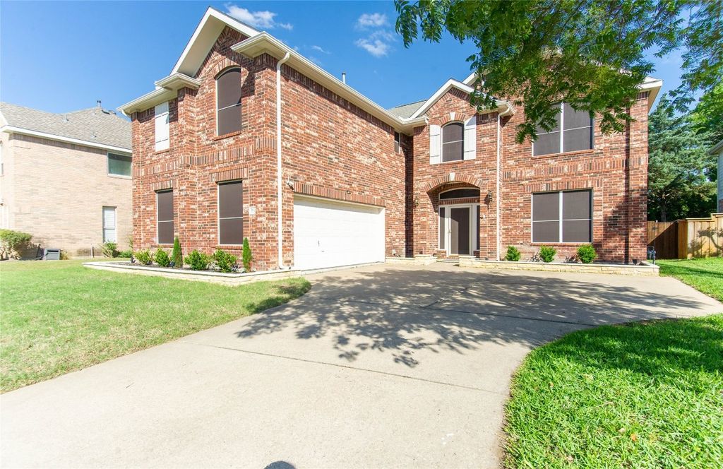 710 Crested Cove Dr, Garland, TX 75040