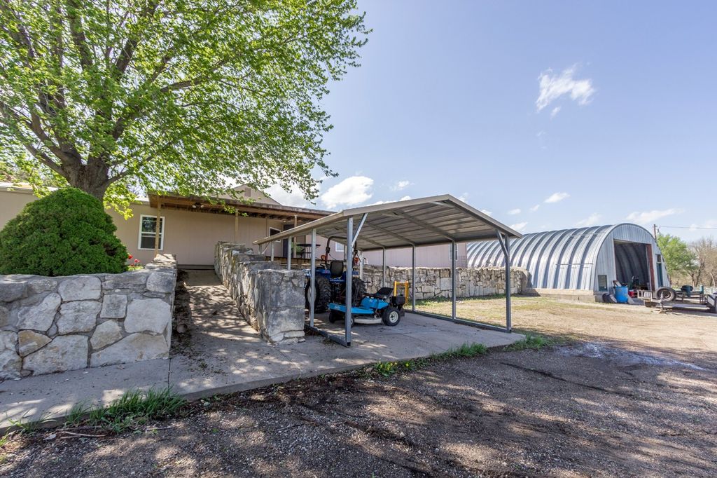15725 Settlers Rd, Wamego, KS 66547 Trulia