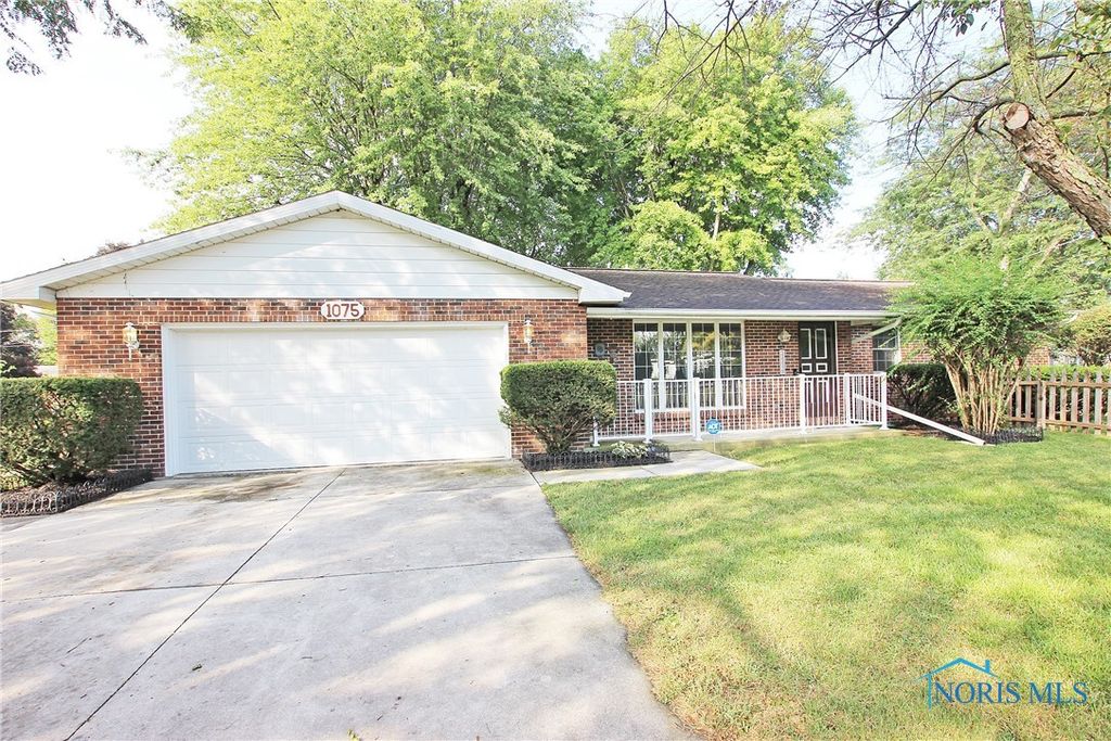 1075 Columbus Ave, Fostoria, OH 44830 Trulia