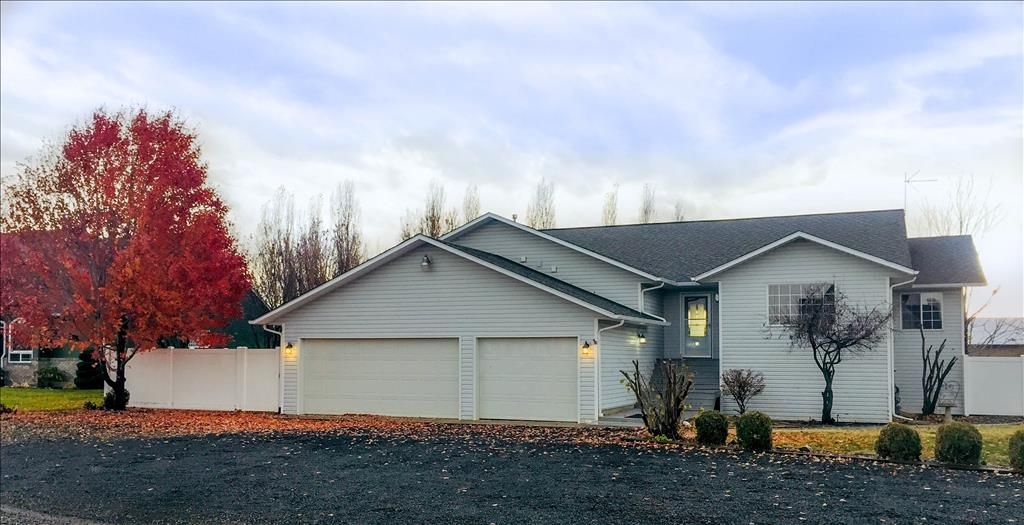 1190 Bighorn Dr, Lewiston, ID 5 Bed, 3 Bath Single 1190 Bighorn Dr, Lewiston, ID 5 Bed, 3 Bath Single