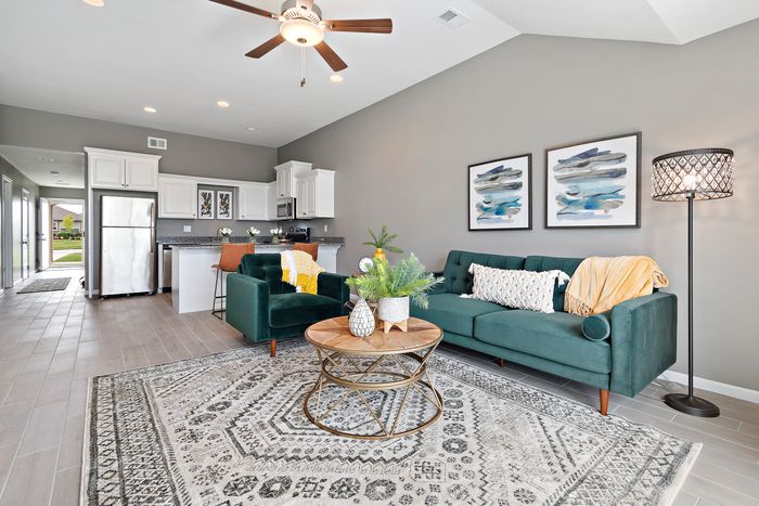 1203 NW Eagle Ridge Blvd, Grain Valley, MO 64029