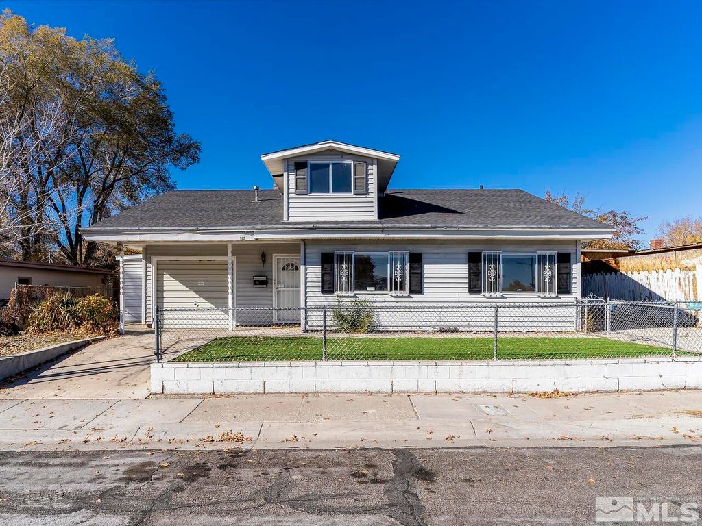 975 Southworth Dr, Reno, NV 89512