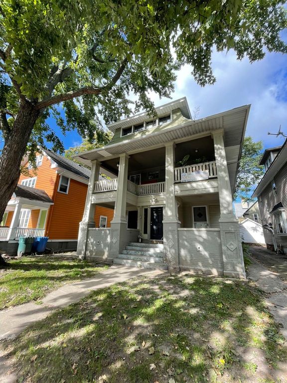 95 Woodlawn St #2, Rochester, NY 14607