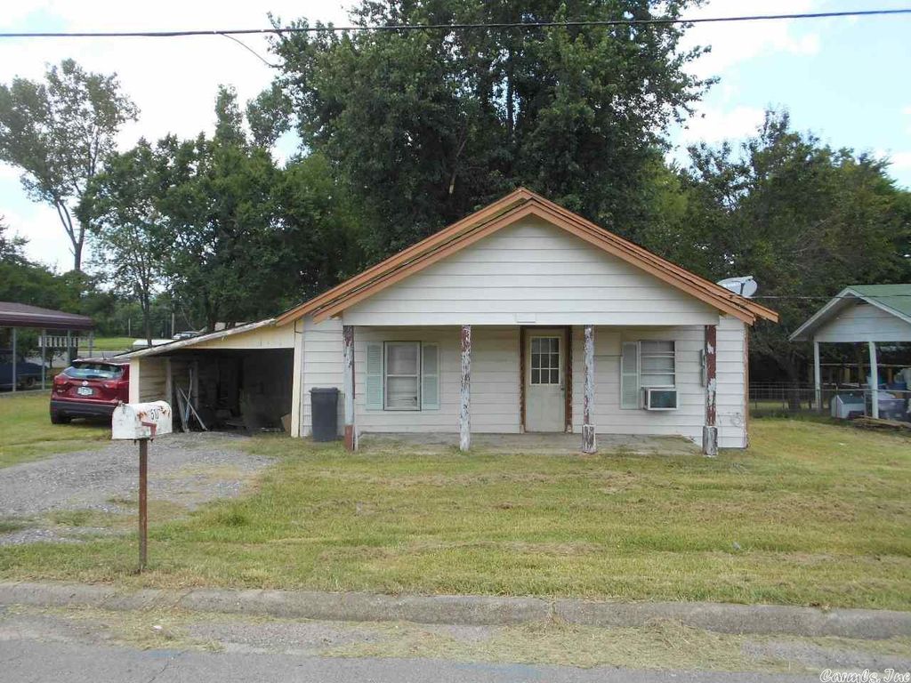510 Dallas Ave, Mena, AR 71953