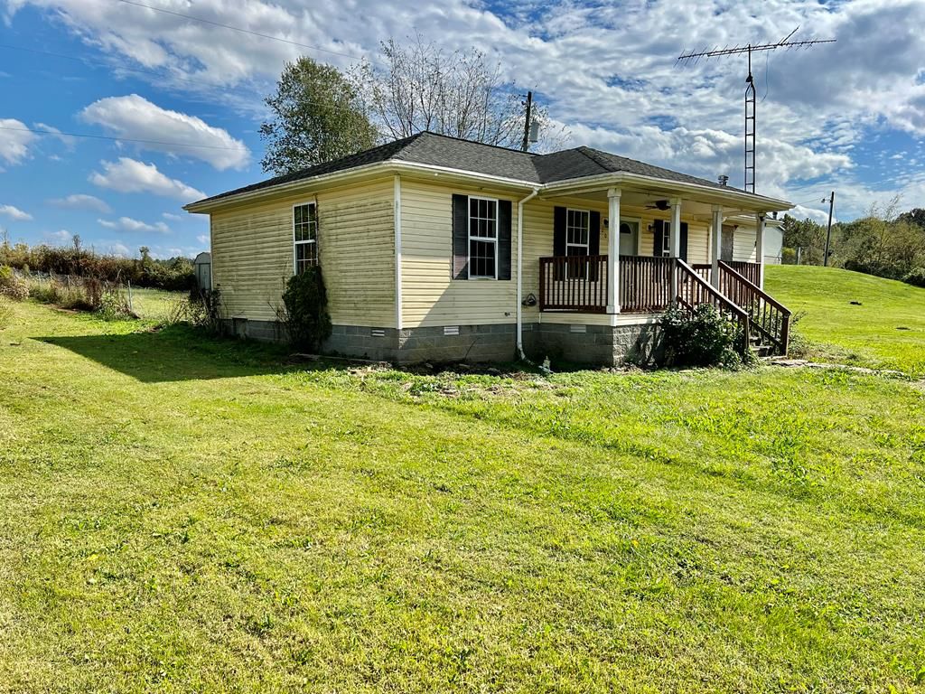200 Countryside Loop, Greenville, KY 42345