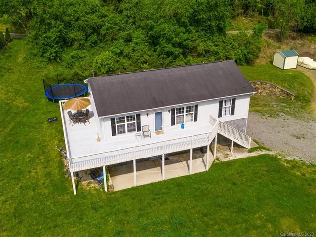 139 Highland St, Weaverville, NC 28787