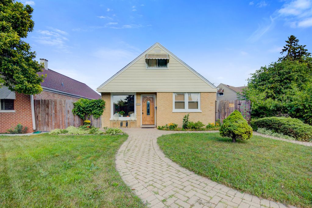 2227 Finley Ave, River Grove, IL 60171