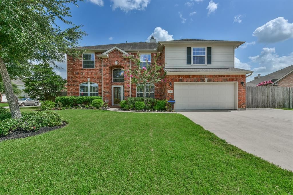 3202 Thurlow Dr, Pearland, TX 77581