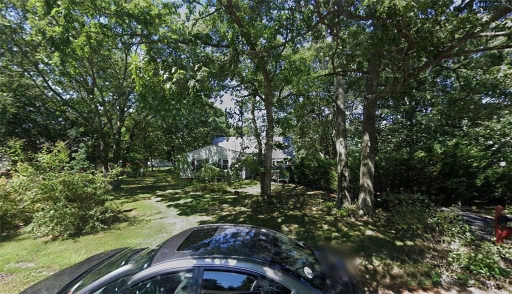 41 Fig St, Central Islip, NY 11722