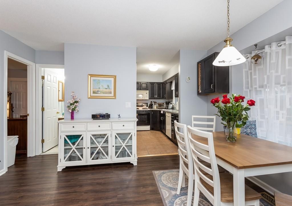 25 Olde Maple Farms, Enfield, CT 1 Bed, 1.5 Bath Condo 25 Photos