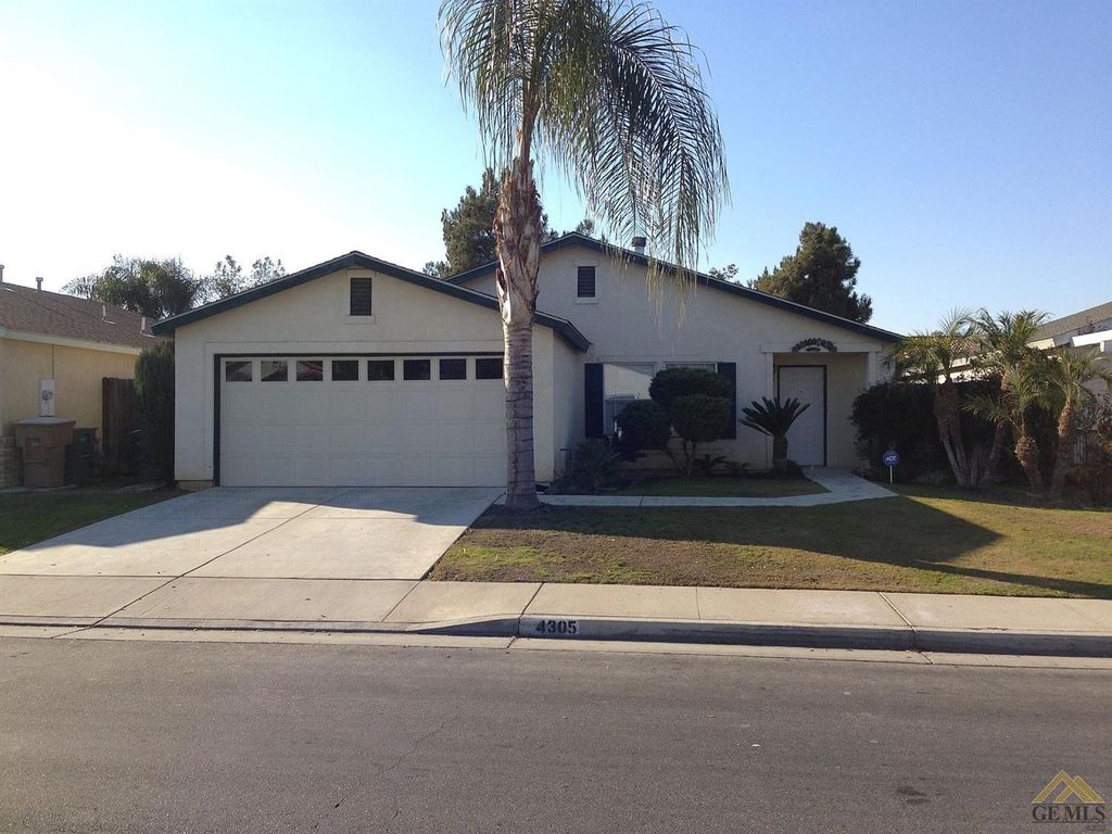 4305 Range Dr, Bakersfield, CA 93312