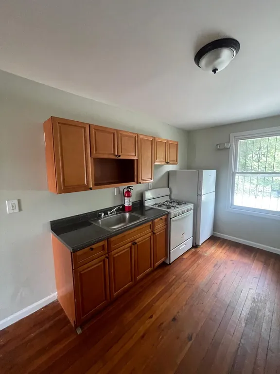 1 Bedroom at 268 Ellis Ave #3, Irvington NJ — photo 1