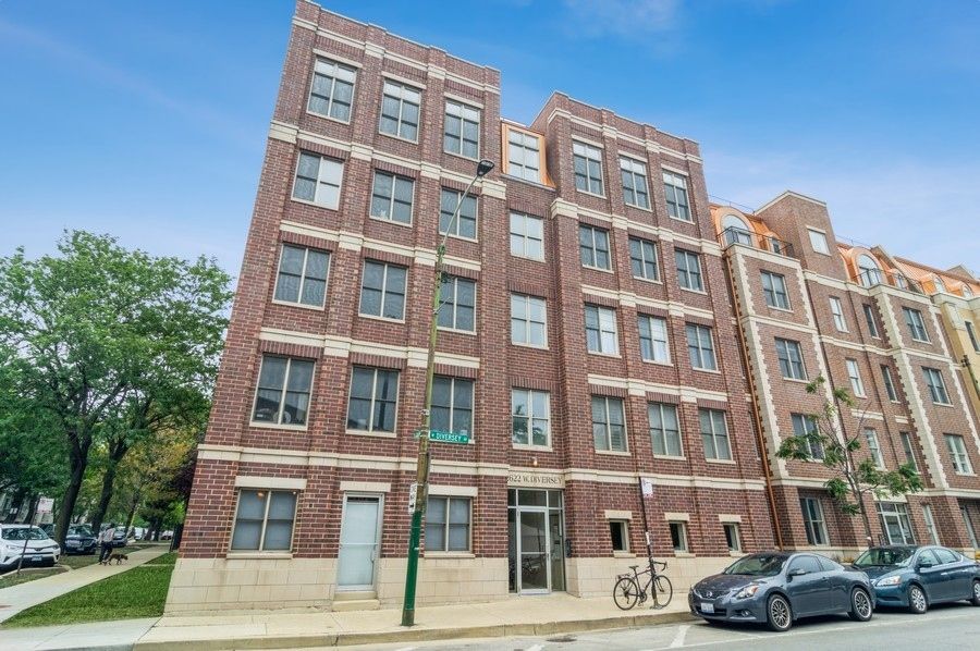2622 W  Diversey Ave #302, Chicago, IL 60647