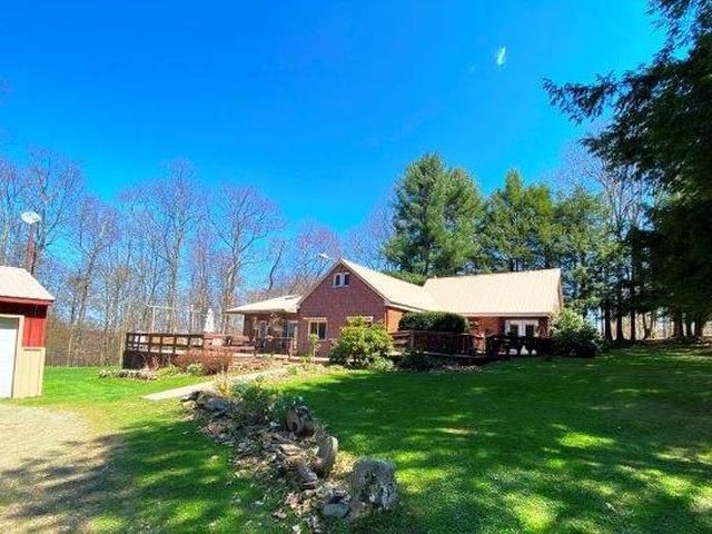 1103 Coal Bed Rd, Russell, PA 16345