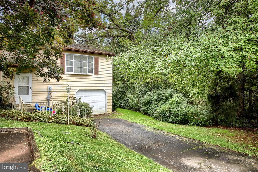 350 Juniper Dr, Etters, PA 17319 See Estimated Value