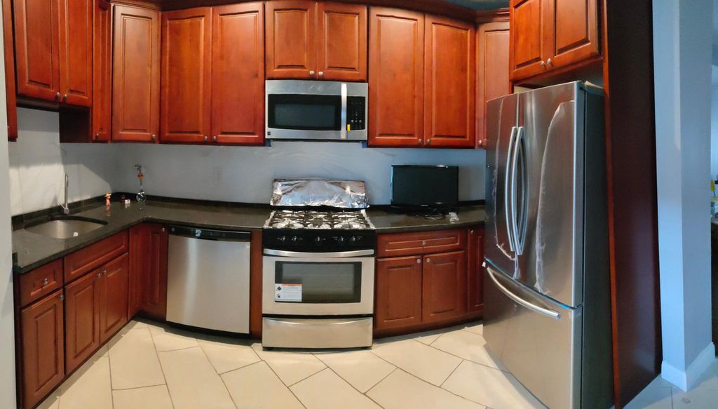 530 Central Ave, Harrison, NJ 07029