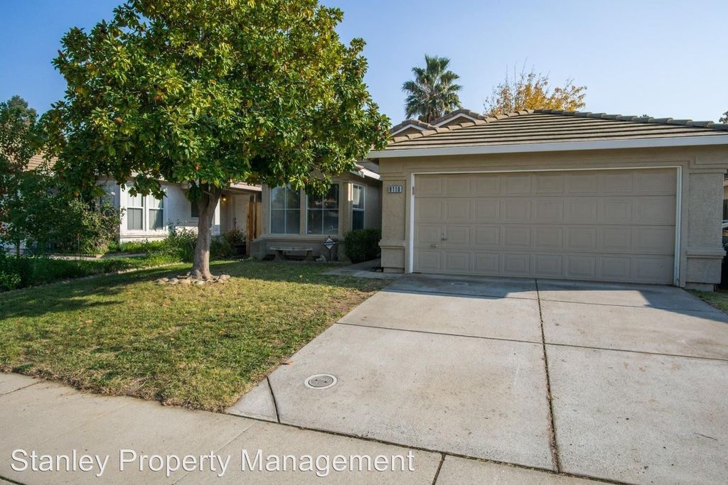 8110 Andante Dr, Citrus Heights, CA 95621