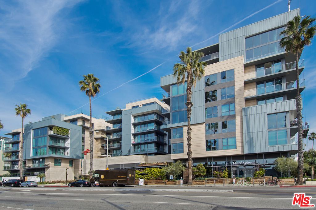 1755 Ocean Ave #805, Santa Monica, CA 90401