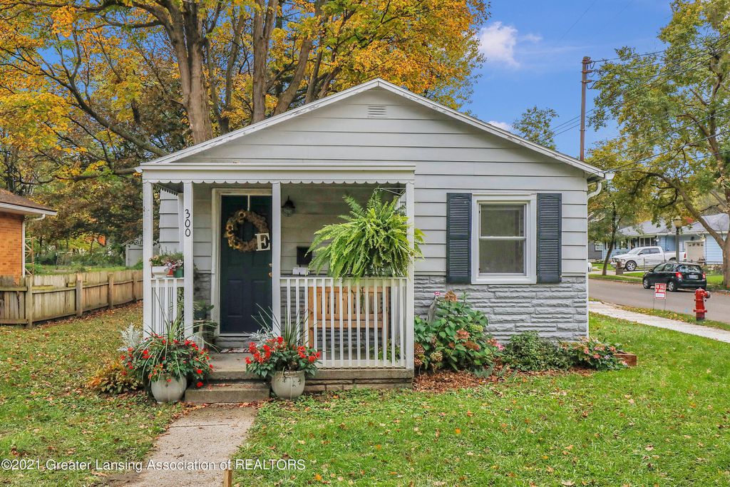300 Fenton St, Lansing, MI 48910