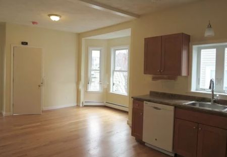 229 Tremont St #2, Somerville, MA 02143