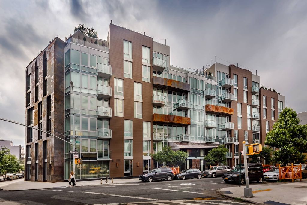 395 Leonard St, Brooklyn, NY 11211