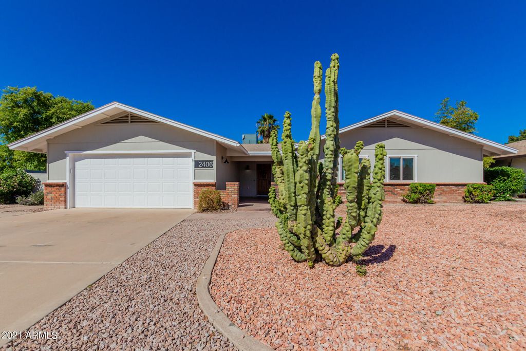 2406 E Jensen St, Mesa, AZ 85213