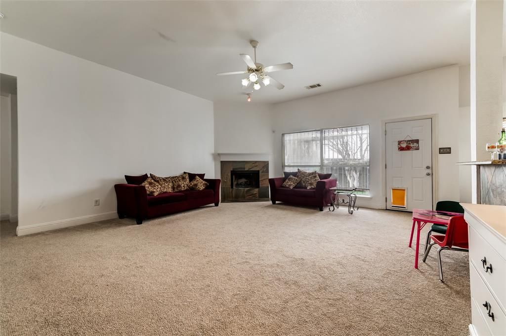 4571 Saint Francis Ave, Dallas, TX 75227 3 Bed, 2 Bath SingleFamily