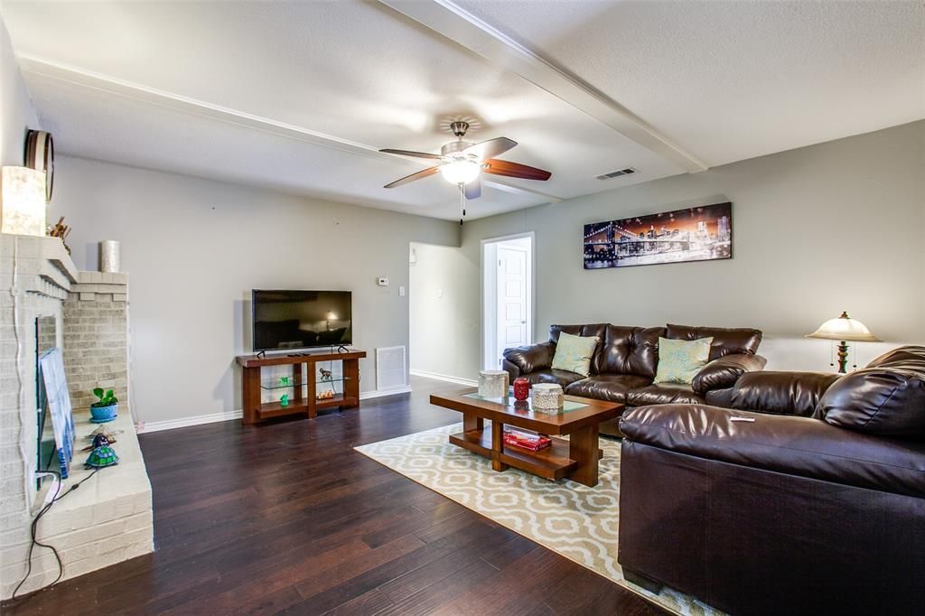700 Brentwood Ln, Richardson, TX 75080