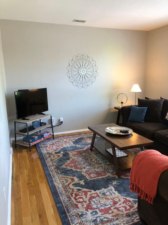 4137 Castleman Ave, Saint Louis, MO 63110