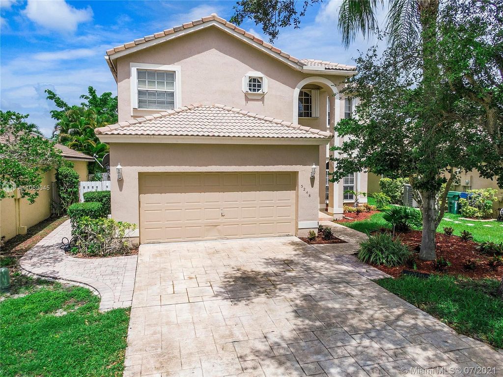 5248 NW 112th Ter, Coral Springs, FL 33076
