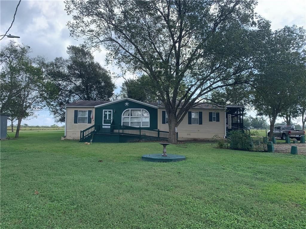 171 N Main St, Paige, TX 78659