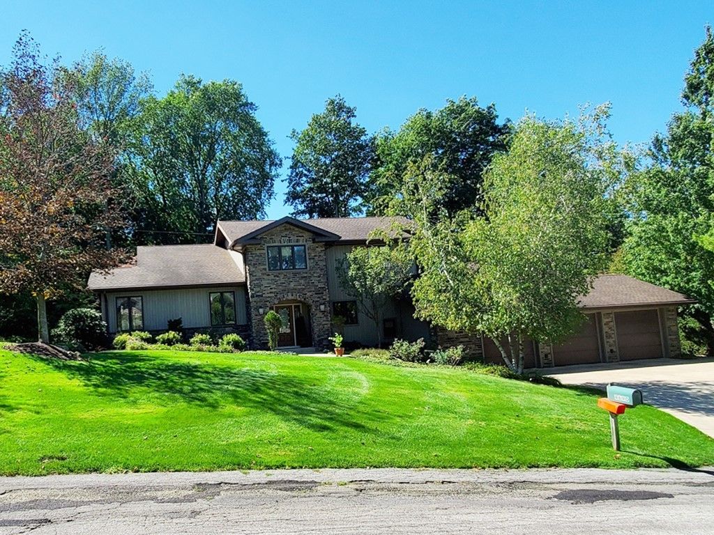 4690 Glen Crest Dr, Erie, PA 16509 Trulia