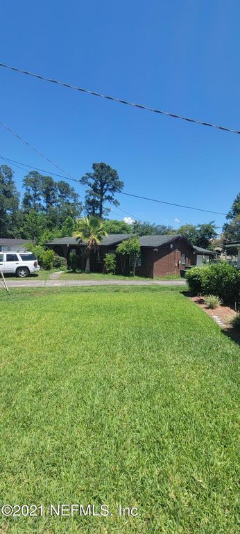8193 El Ciento Ct, Jacksonville, FL 32217