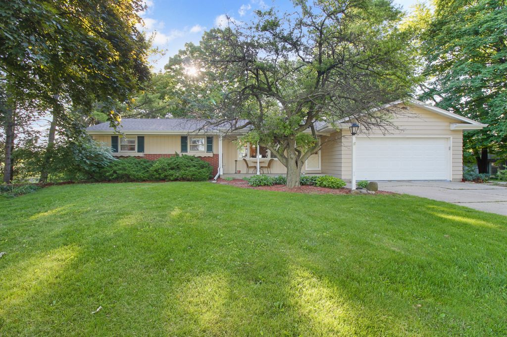 W238S3706 Big Bend Rd, Waukesha, WI 53189 Trulia