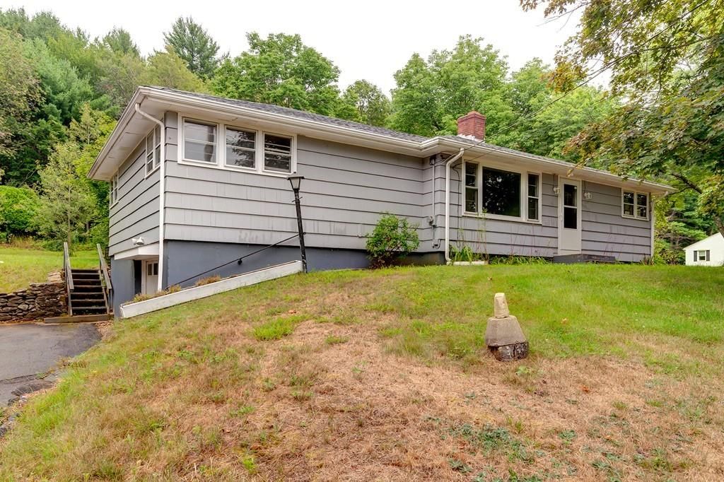 581 S Barre Rd, Barre, MA 3 Bed, 1 Bath SingleFamily Home 18