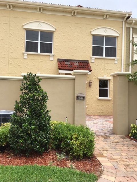 2604 Bella Vista Dr, Davenport, FL 33897