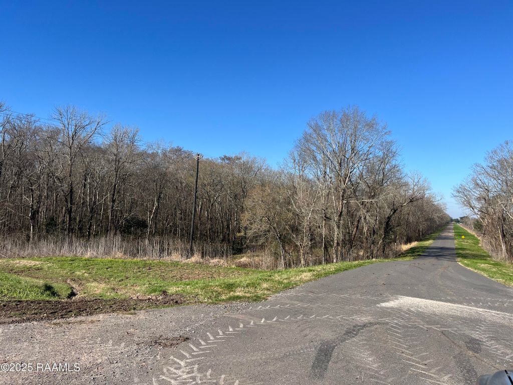 TRACT One Old Highway 190 Rd, Krotz Springs, LA 70750