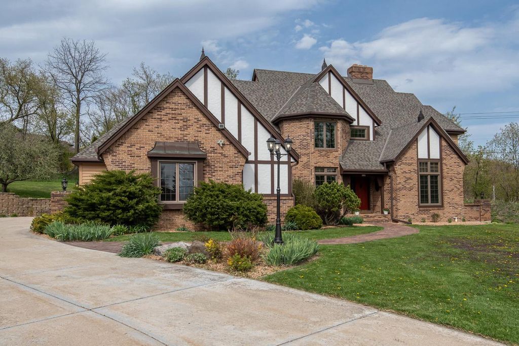 6140 Overlook COURT, Greendale, WI 53129 Trulia