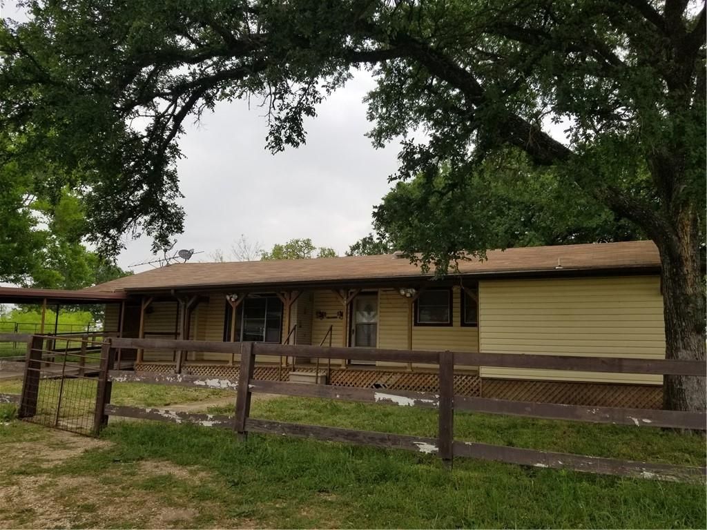 1333 County Road 414, Buckholts, TX 76518