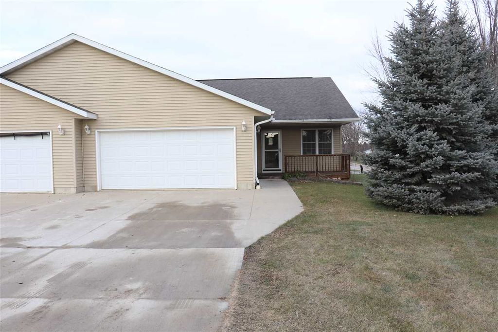 701 Raymond St, Decorah, IA 52101 Trulia
