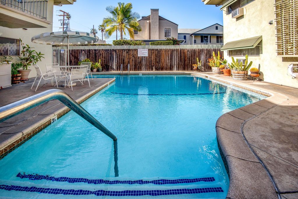1540 Laurel St #3, South Pasadena, CA 91030