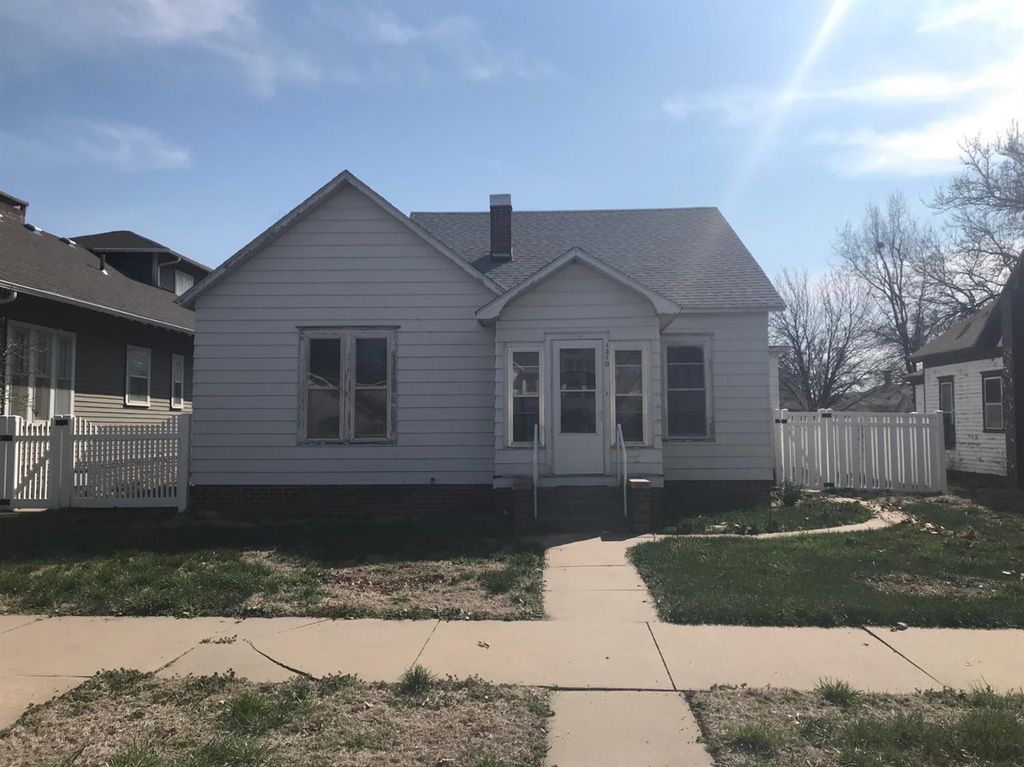 1310 Morphy St, Great Bend, KS 67530 Trulia