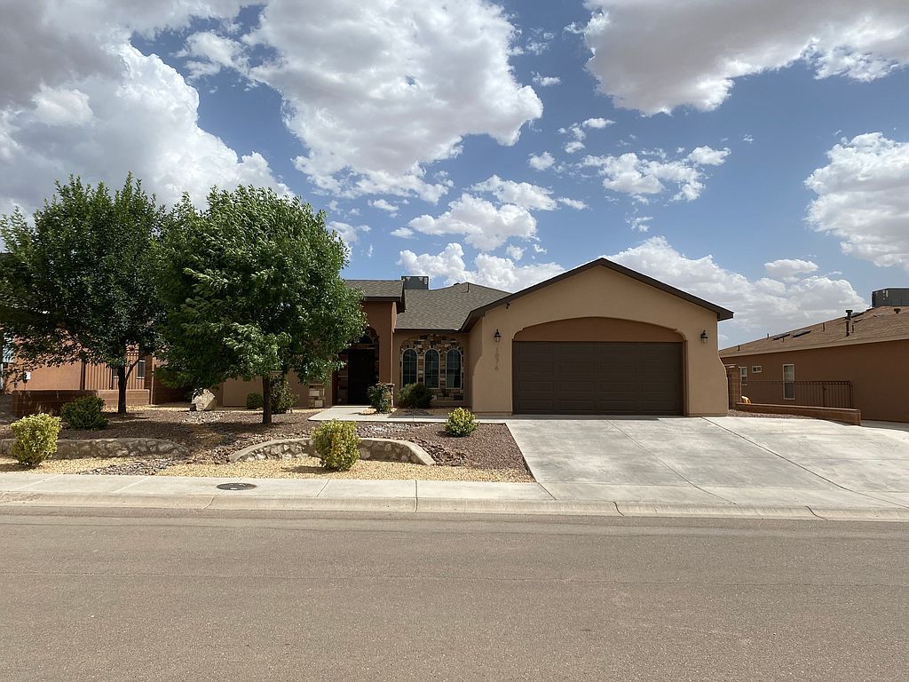 1076 La Bajada Dr, Alamogordo, NM 88310