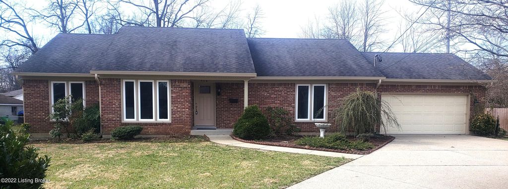 516 Lyndale Ave, Lyndon, KY 40222