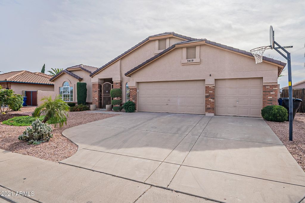 3419 E Covina Cir, Mesa, AZ 85213