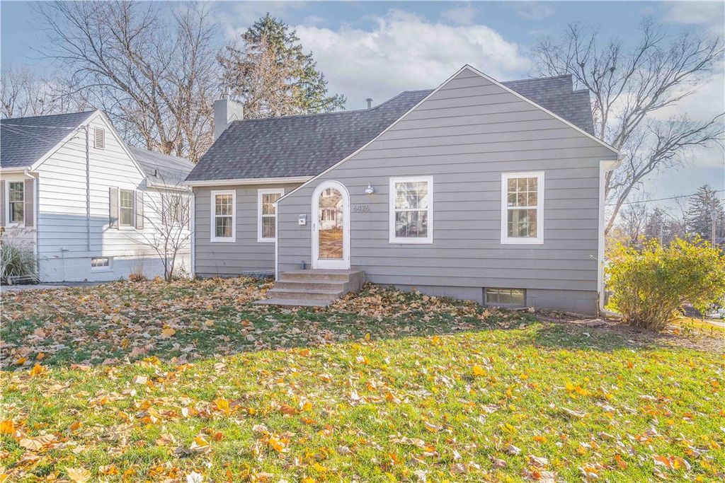 6426 Forest Ct, Windsor Heights, IA 50324 Trulia