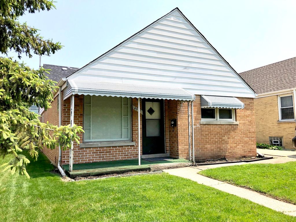 4021 Ruby St, Schiller Park, IL 60176