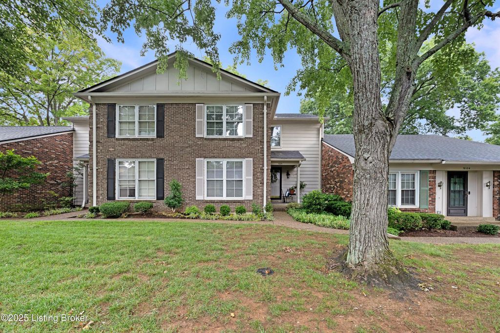 1006 Burning Springs Dr #2E, Louisville, KY 40223