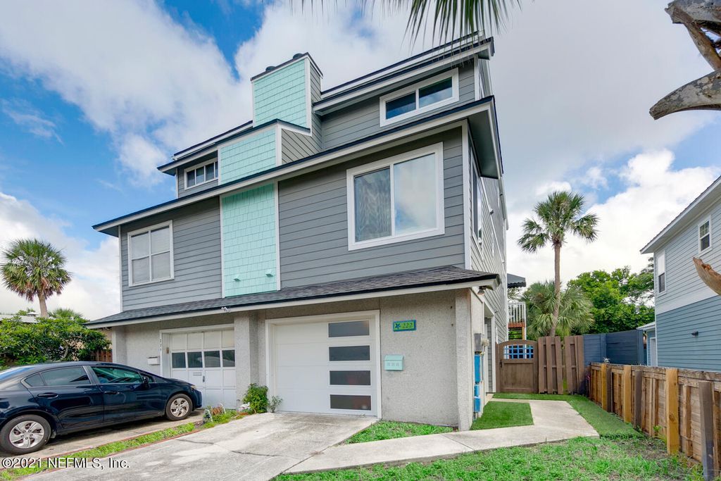 222 Magnolia St, Neptune Beach, FL 32266
