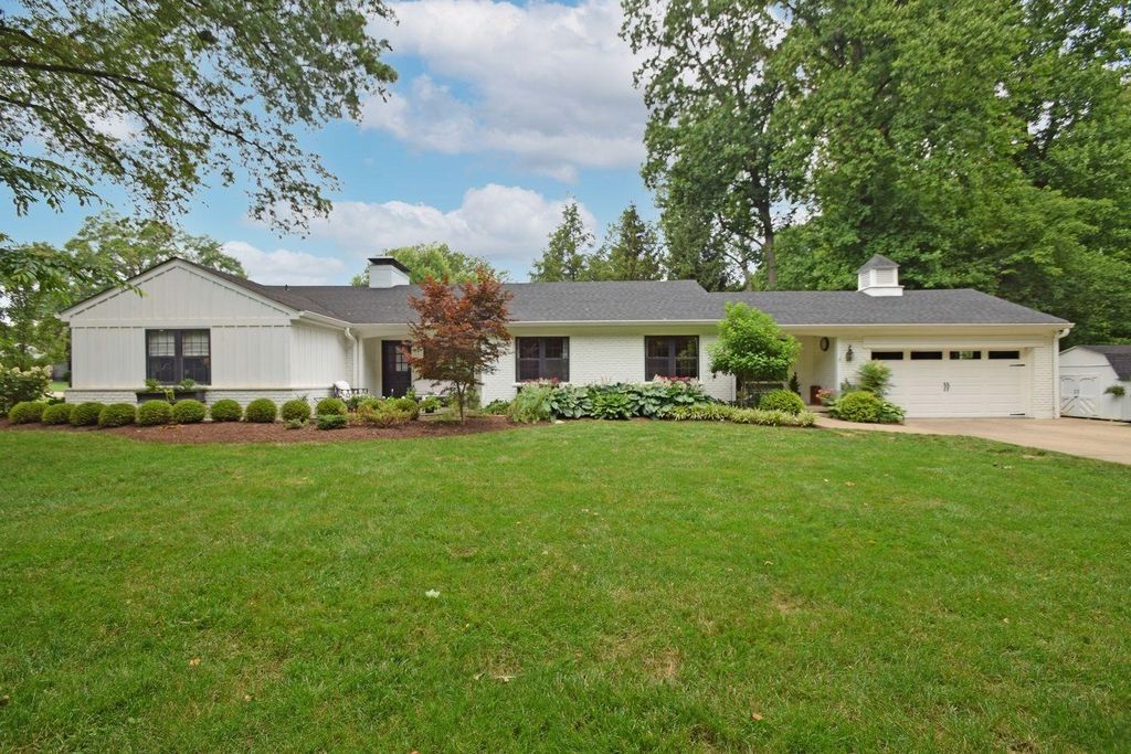 5242 Salem Hills Ln, Cincinnati, OH 45230